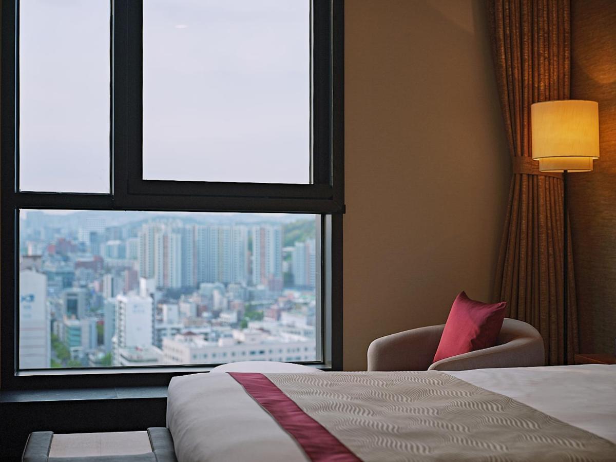 Roynet Hotel Seoul Mapo Esterno foto