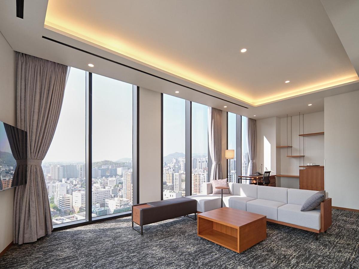 Roynet Hotel Seoul Mapo Esterno foto